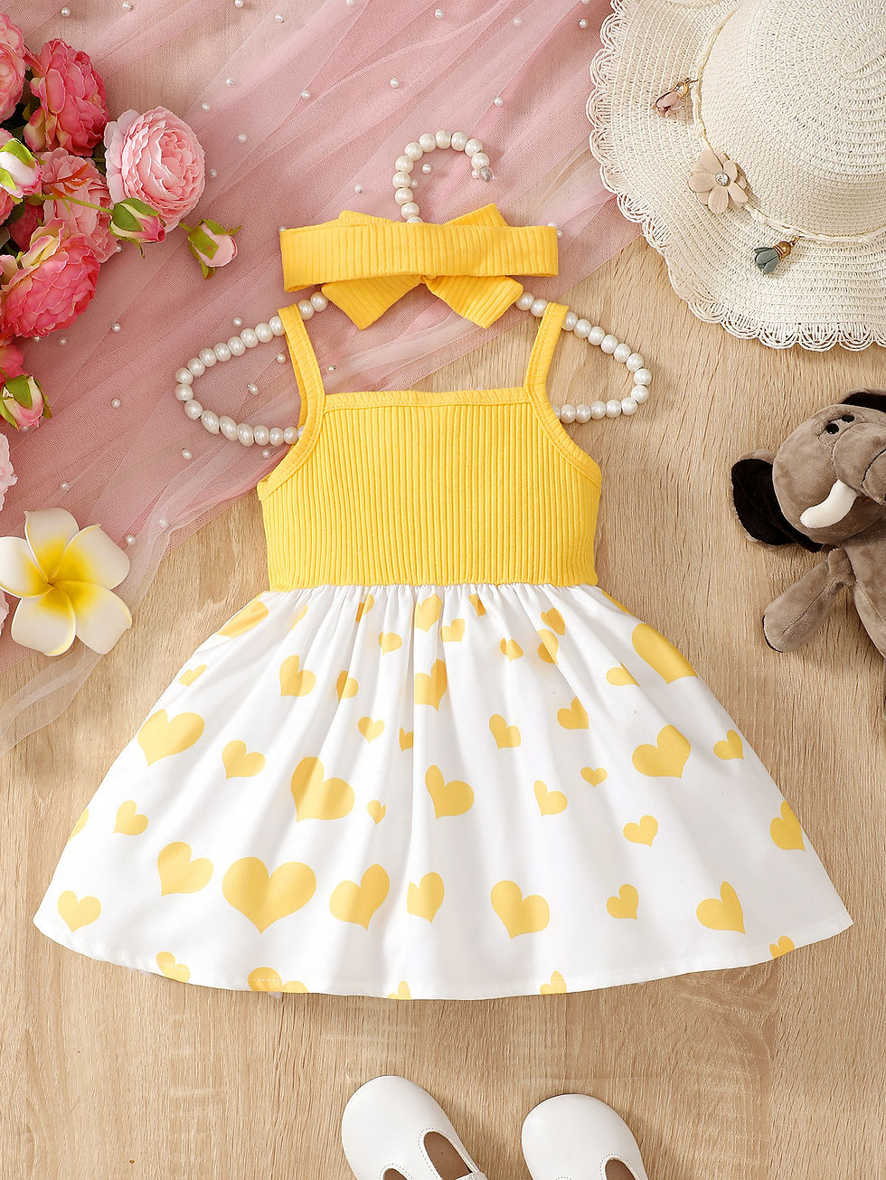 Thumbnail: Fashionable baby girl summer trend cute heart with cartoon elephant suspender dr