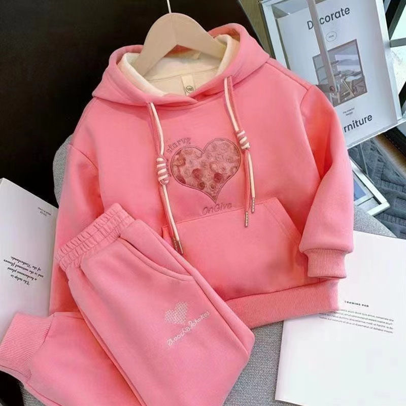 Thumbnail: Spring and Autumn New Girls' Heart-Shaped Fashionable Cartoon Sports Two-Piece S