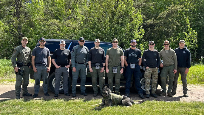 Police dog tracking seminar