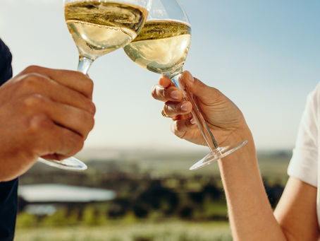 Discover the Delight of White Wine in Oliver