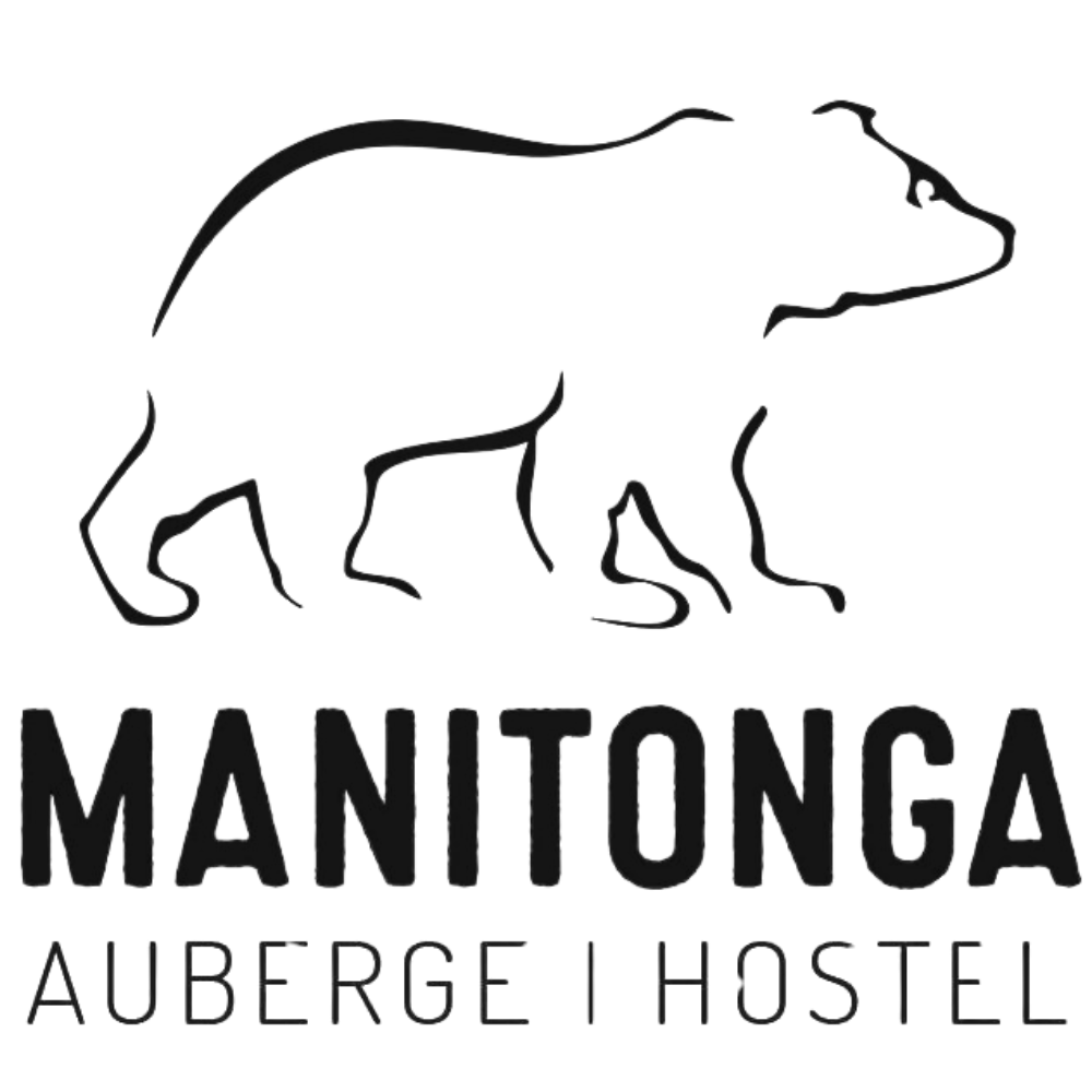 Logo Auberge Manitonga Square Mono.png