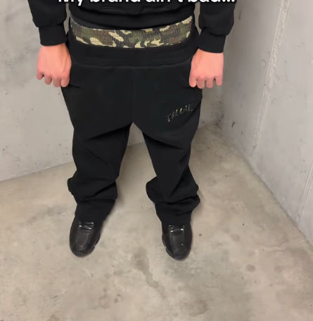 Thumbnail: Streetwear Hooded Sweatshirt Set with Leopard Embroidery