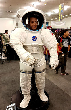 Silicon Valley Comic Con 2017_NASA photo op_800