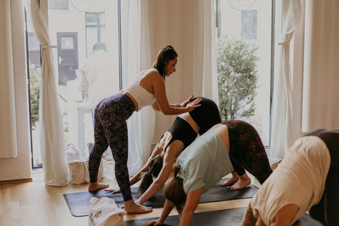 Erfahrene Lehrerinnen im Urban Yoga