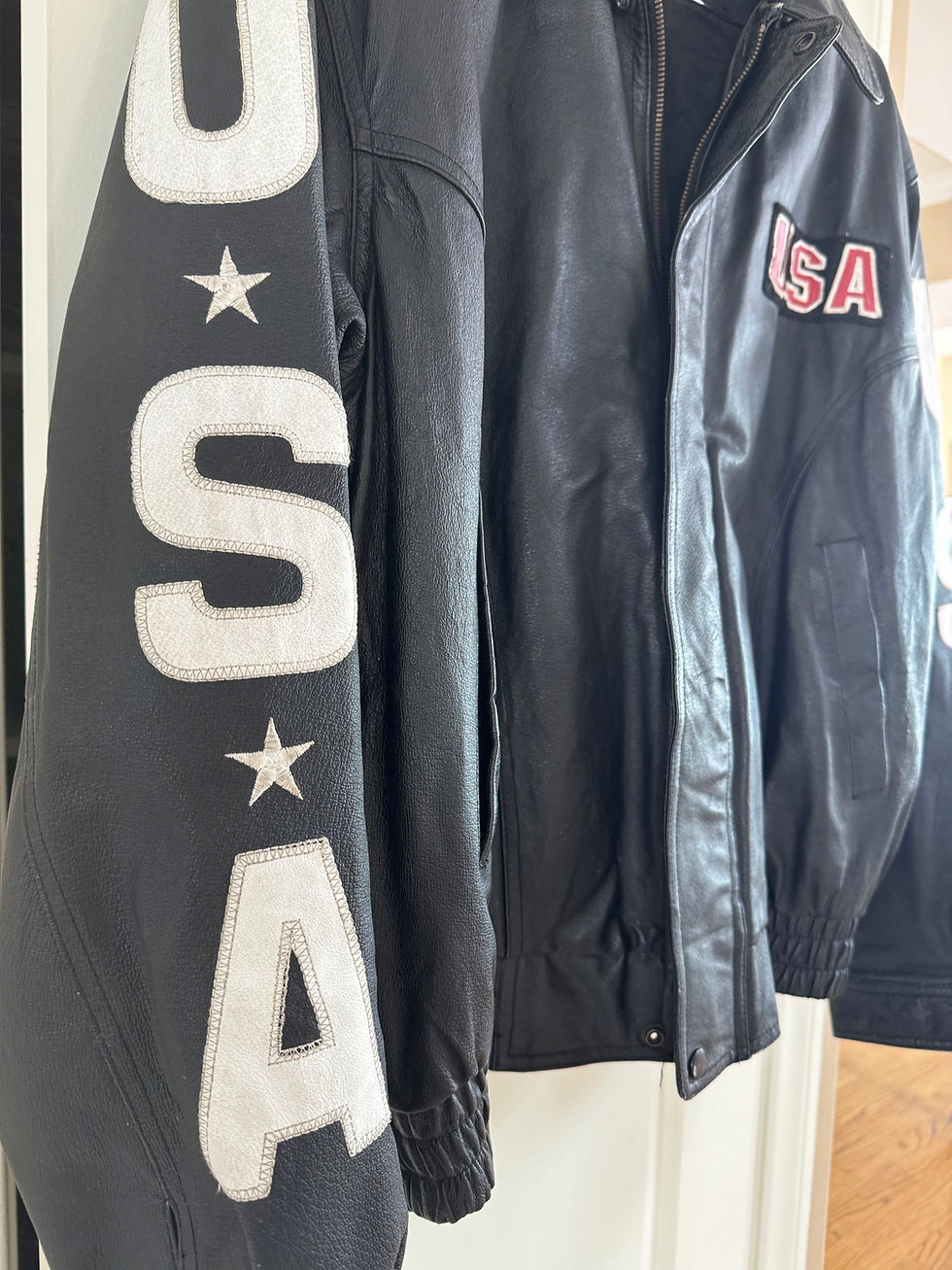 Thumbnail: PROUD AMERICAN Leather Bomber Jacket! USA! 