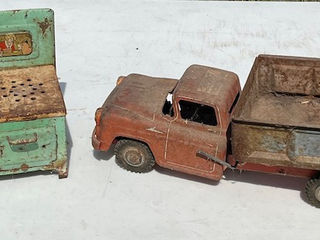 Toy truck & cook stove.jpeg