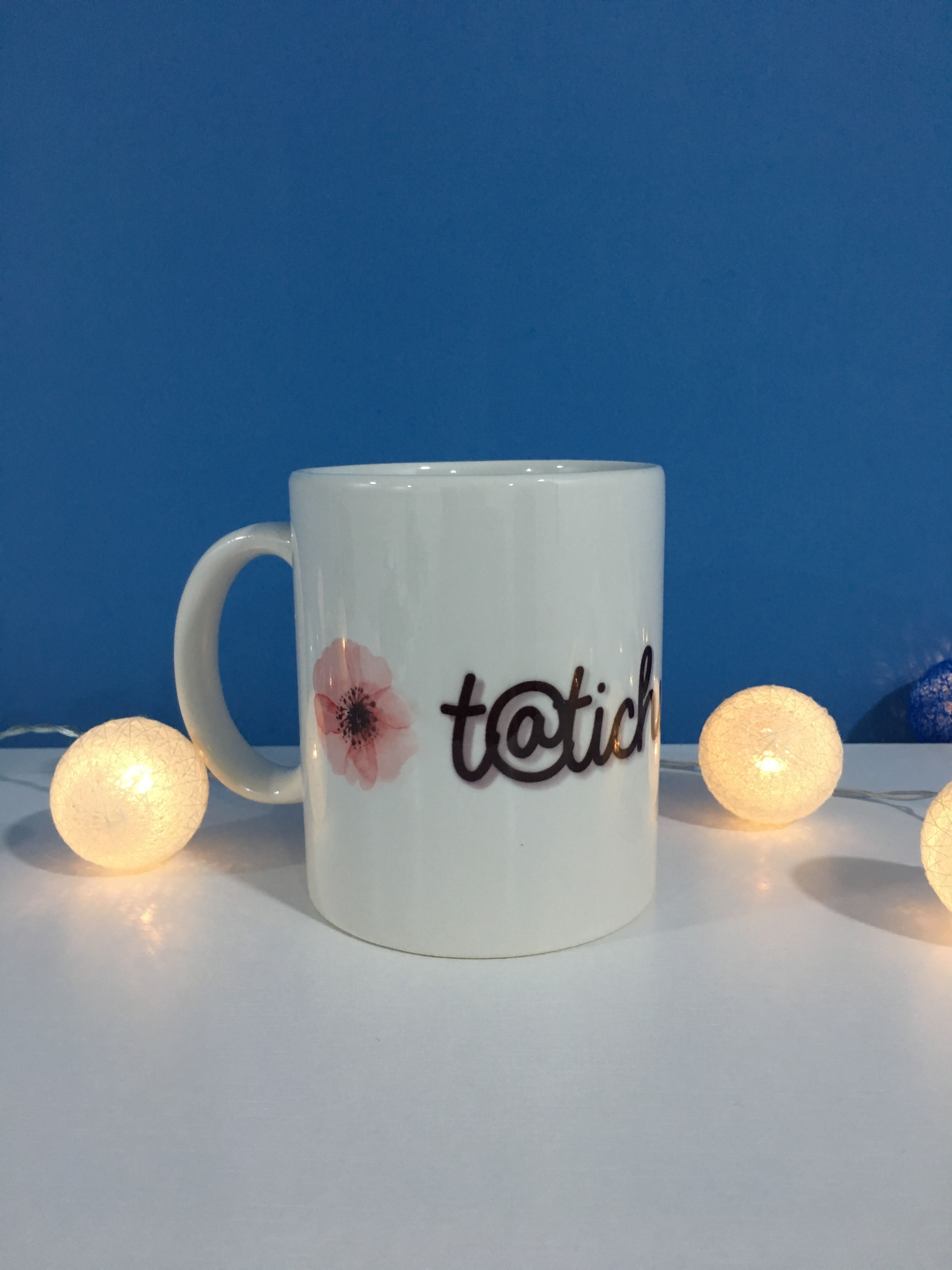 Taza Flores y nombre