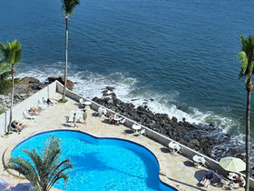 Ilha Porchat Hotel: Vista Privilegiada e Conforto à Beira-Mar em São Vicente-SP