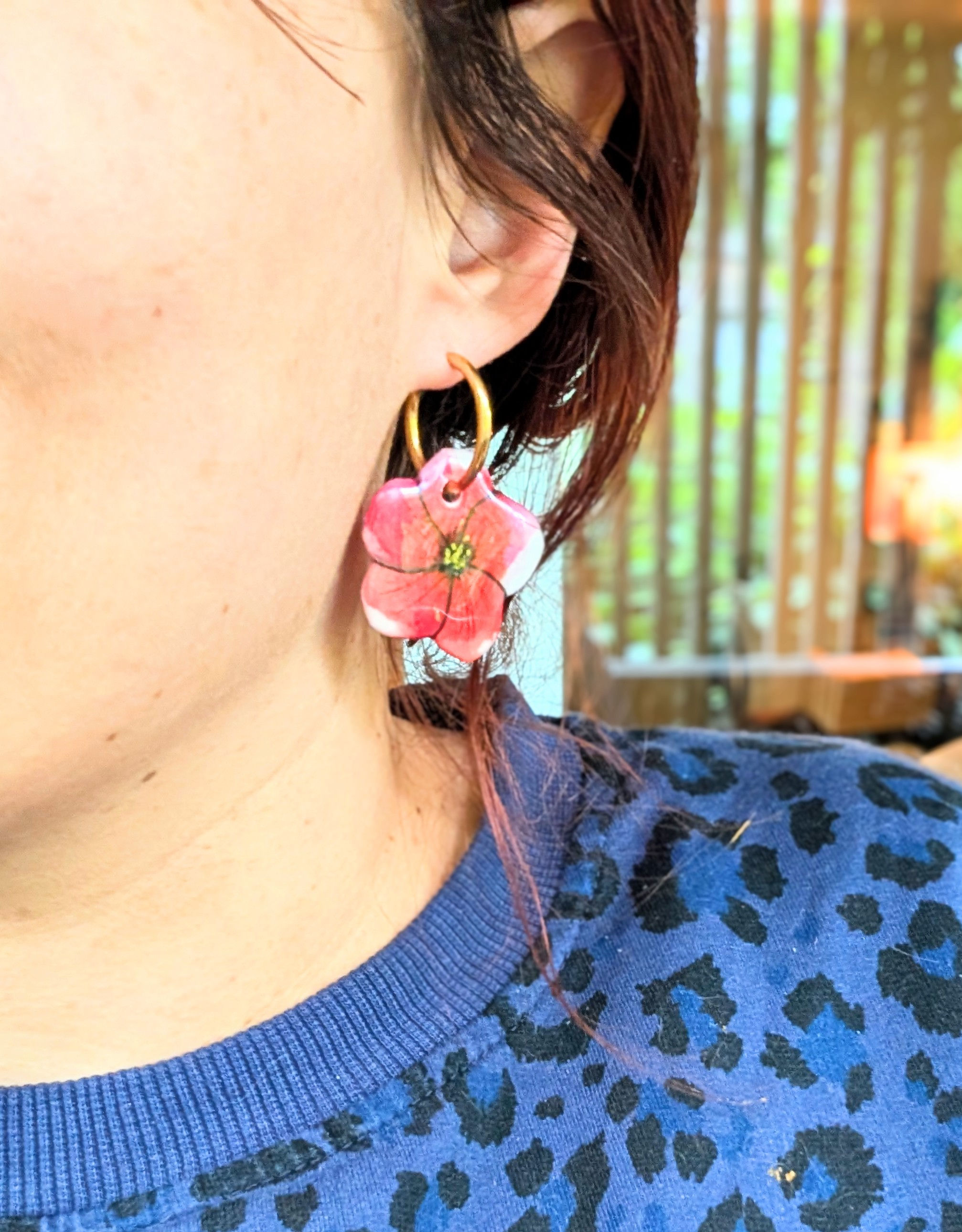 Boucles d'oreilles fleurs d'hibiscus en aquarelle -Rose & blanc