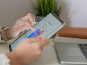 email-marketing-services-retailers-overlook