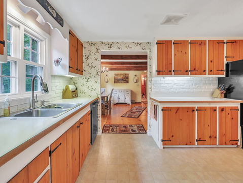 Professional Inside MLS HDR Imagery - Kitchen - Hollis NH