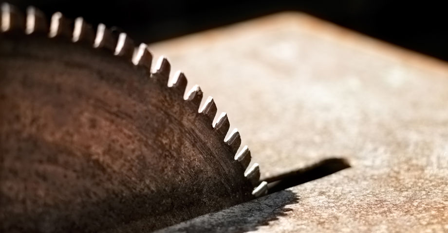 Close-Up Circular Blade