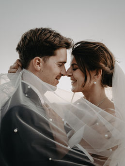 Makeup e acconciatura romantica per sposa e matrimonio, destination wedding in Italia, di Luna Colavolpe.