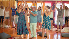 une célébration aux estivales du Tantra