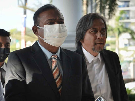 Azeez dilepas tanpa bebas kes rasuah, ubah wang haram