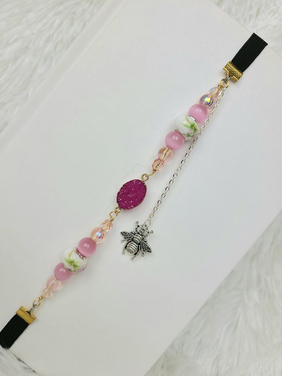 Thumbnail: Pink Bee Elastic Bookmark