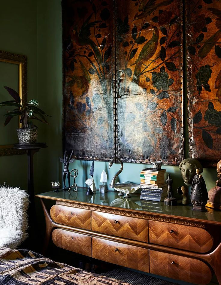 Effortlessly Cool _ Step Into a Colorful & Vintage-Filled Oasis in Melbourne _ Velvet Jung