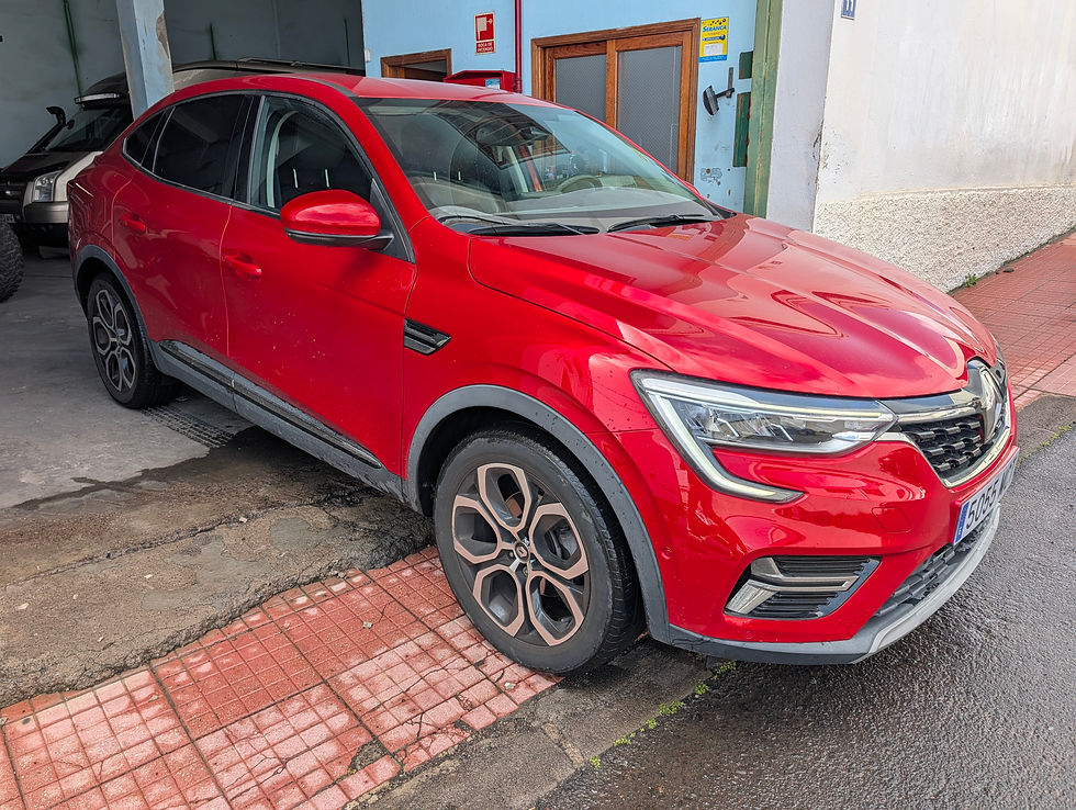 Miniatura: Renault Arkana Etech