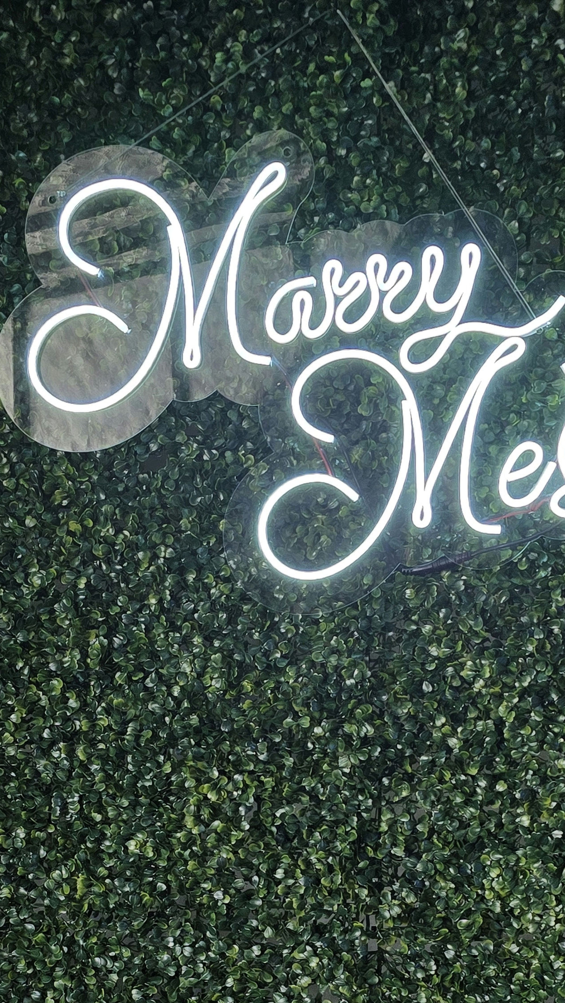 AVISO NEON MARRY ME
