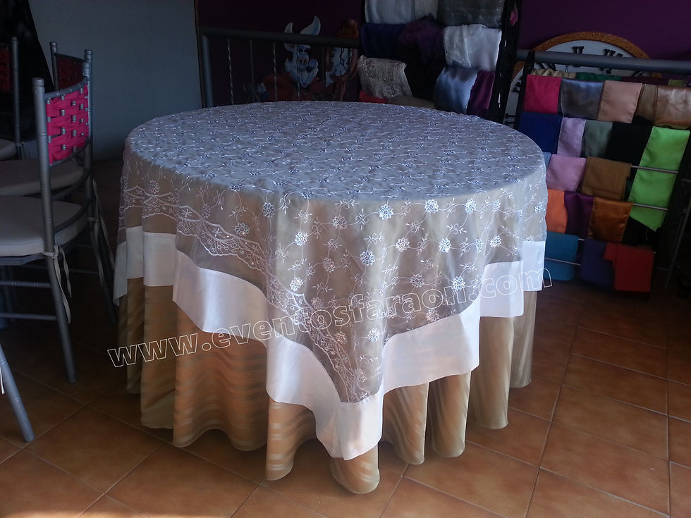Miniatura: SOBREMANTEL BLANCO FLORES EN ORGANZA