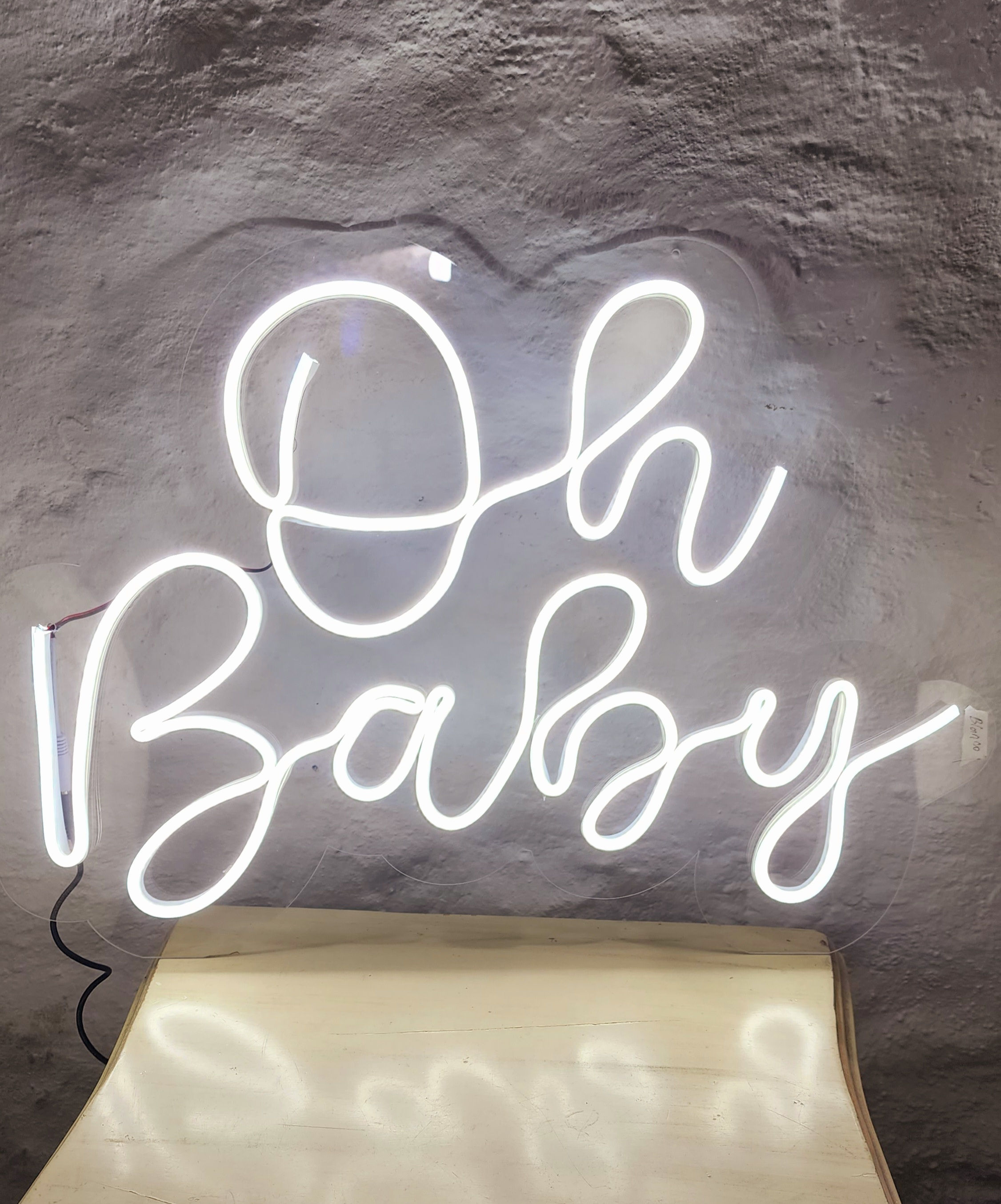 AVISO  BABY SHOWER NEON