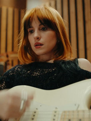 Paramore lança clipe para “Running Out of Time”