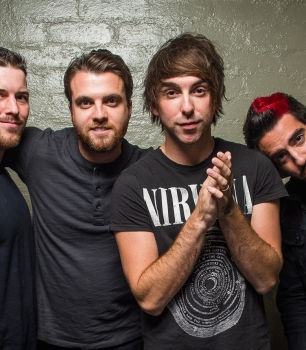 All Time Low lança "Last Young Renegade", novo álbum da banda