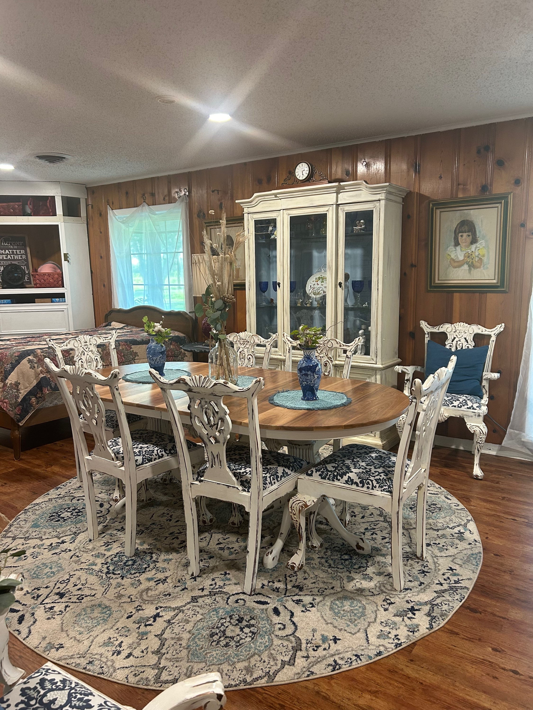 French Country Dinette