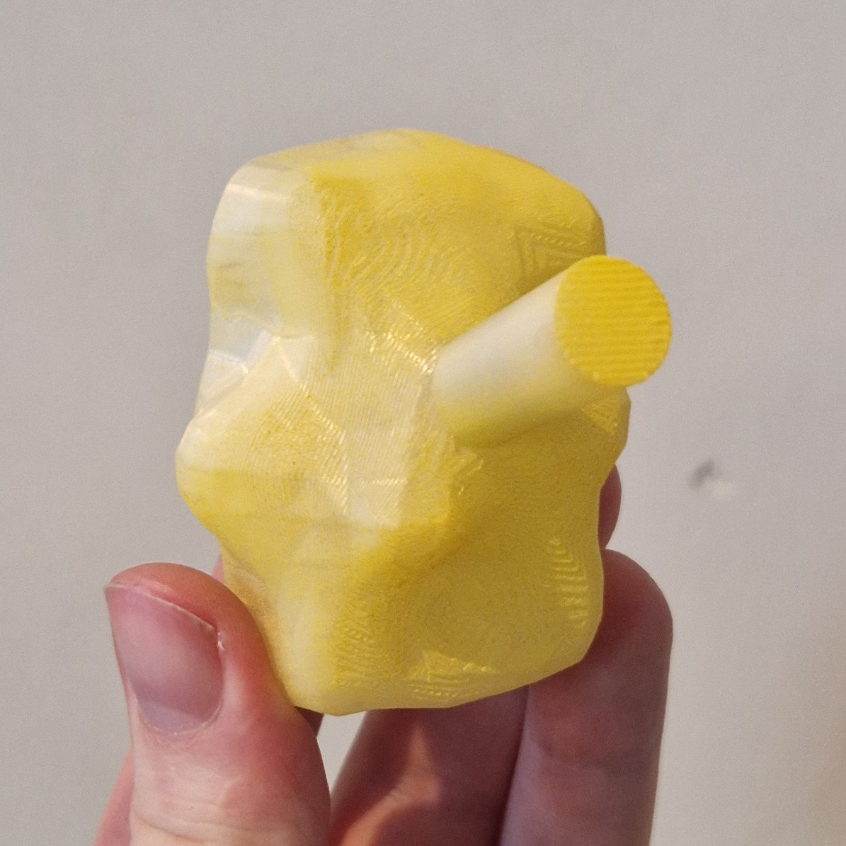 Haakje Low-Poly-Yellow