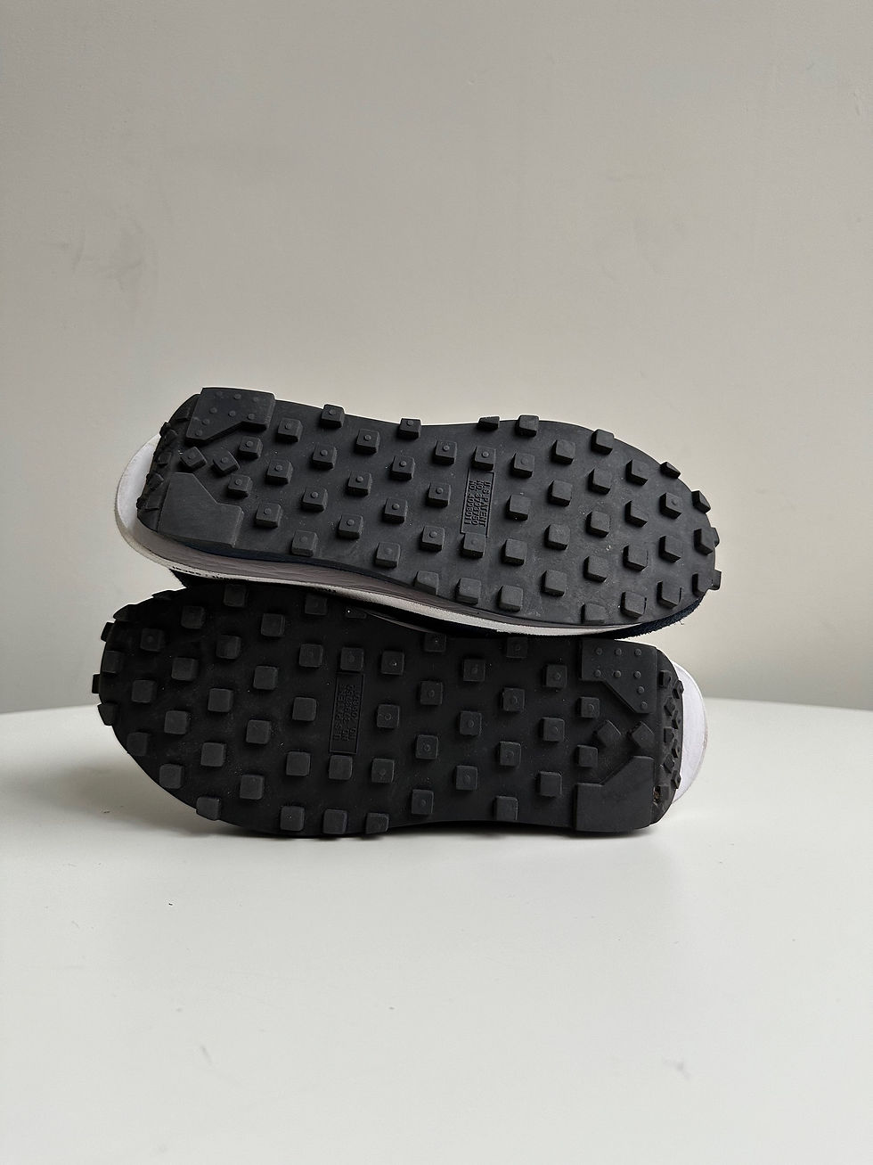 nike sacai waffle size 6