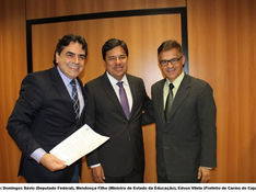 Domingos Sávio garante mais de R$ 7 milhões para educação, esporte e abastecimento de água em Carmo