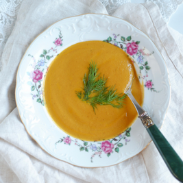 מרק גזר צלוי ושומר