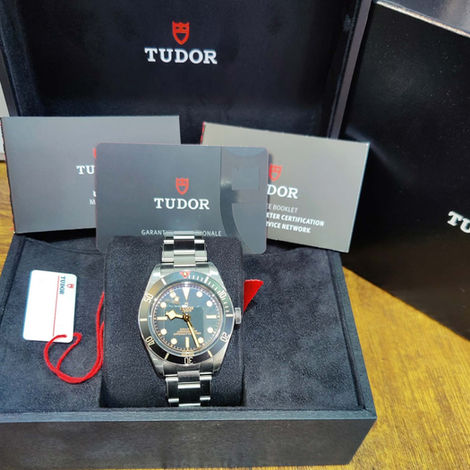 Tudor Black Bay