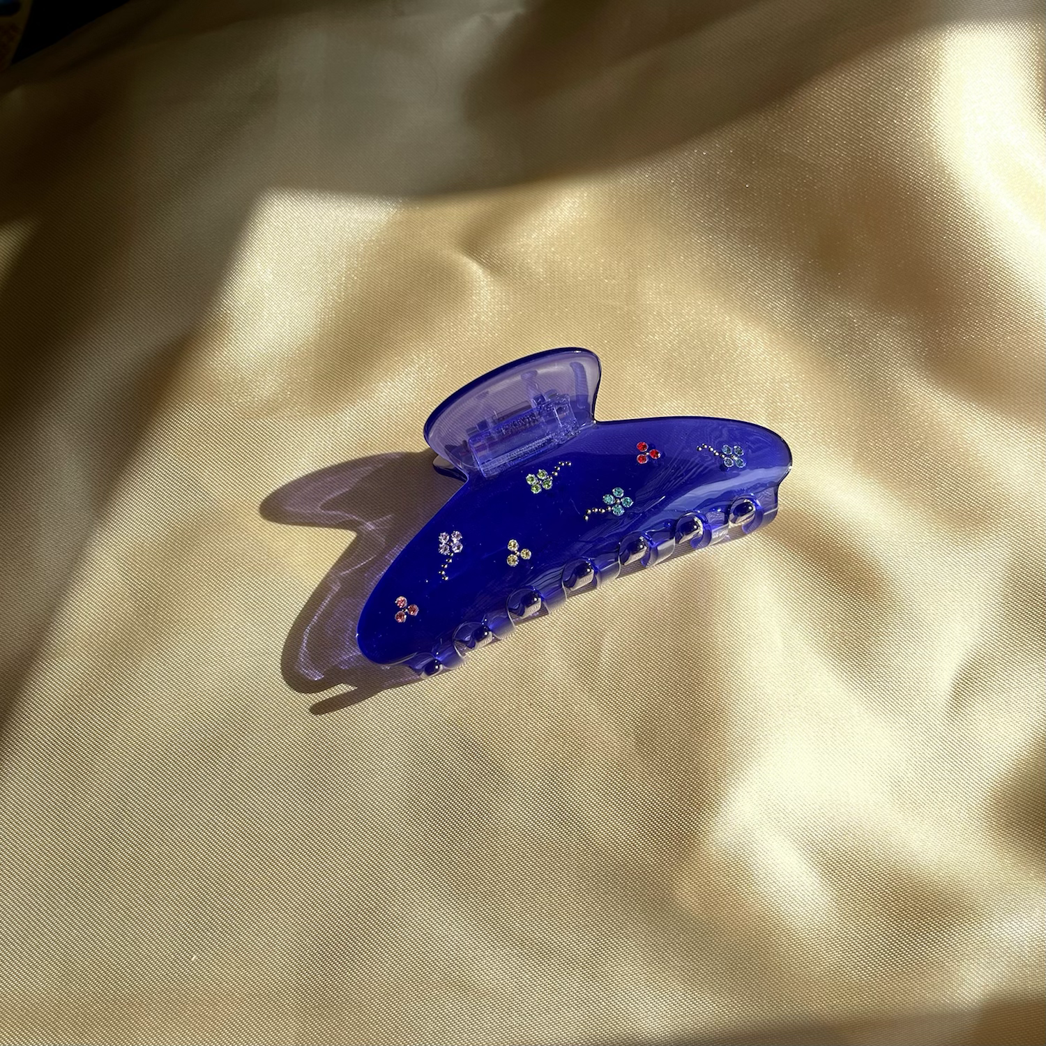 JUICY CLAW in Blue Lagoon