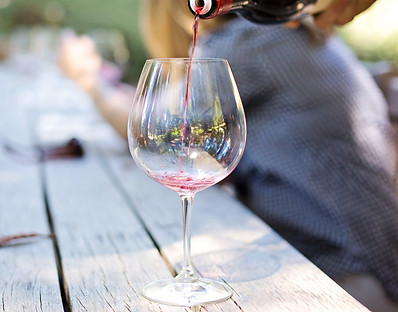 Strömender Wein