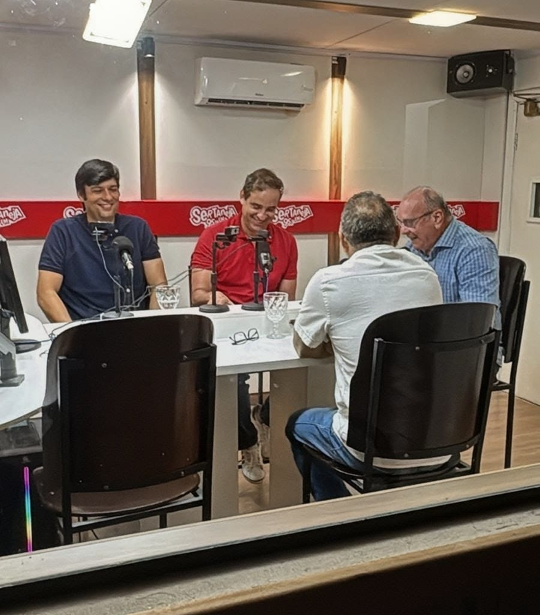 CADU XAVIER NO PAUTA RN 1: "ELEITO GOVERNADOR, A PRIORIDADE SERÁ ATRAIR EMPRESAS PARA O RN" 