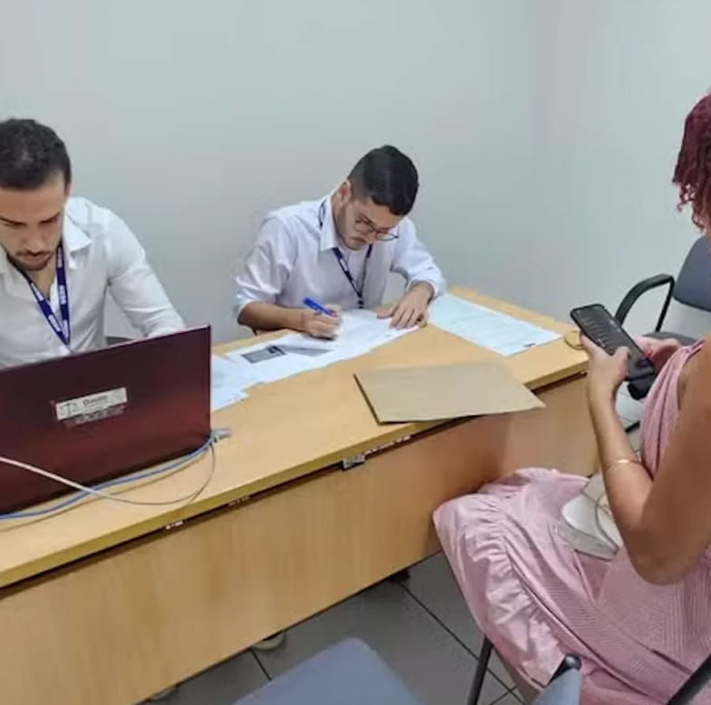 UERN OFERECE ATENDIMENTO GRATUITO PARA PESSOAS TRANS RETIFICAREM NOME E GÊNERO