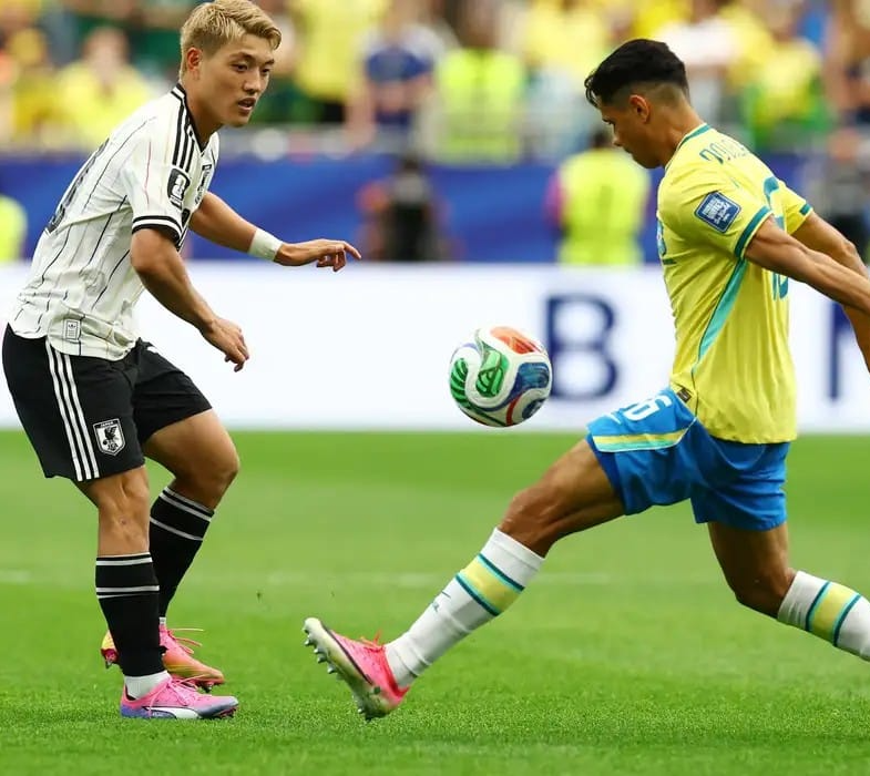 BRASIL VIRA O JOGO E VENCE O JAPÃO POR 2×1
