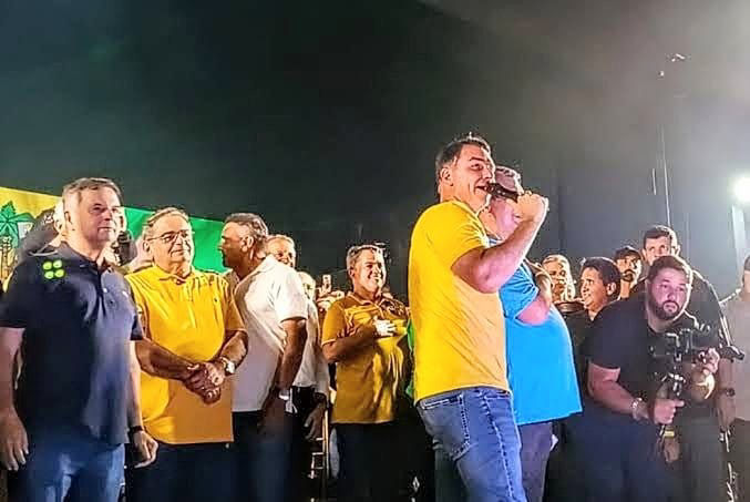 FLÁVIO LANÇA ÁLVARO DIAS AO GOVERNO DO RN EM ATO DO PARTIDO LIBERAL