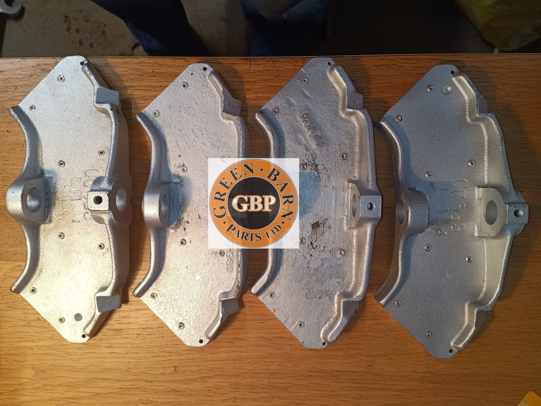 Ward laFrance, Diamond T 980/981 hand brake shoes, exchange only (re-lined)