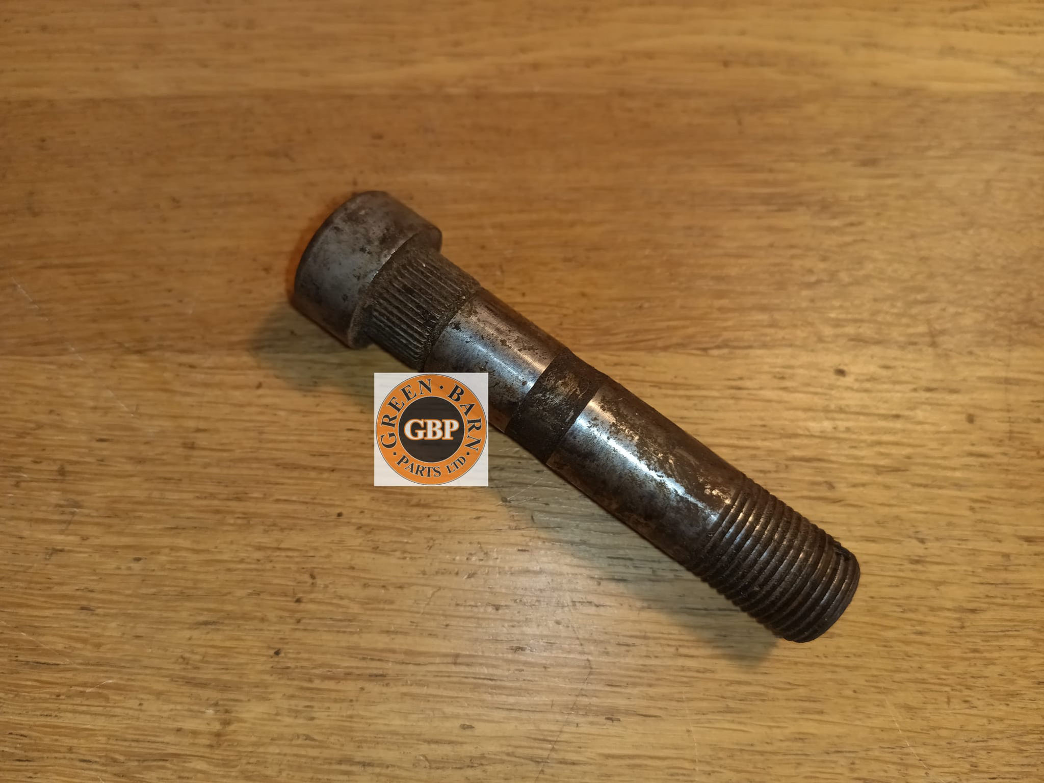 Split & Banjo front axle spring shackle pin, rear end (NOS)