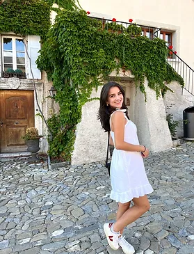 laurena.webp