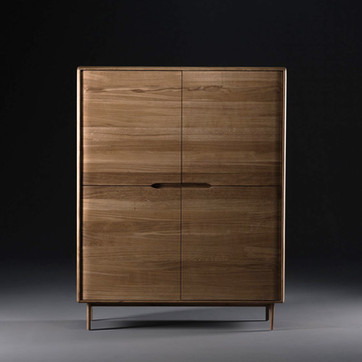 wunderschönes Highboard mit Türen von Artisan 