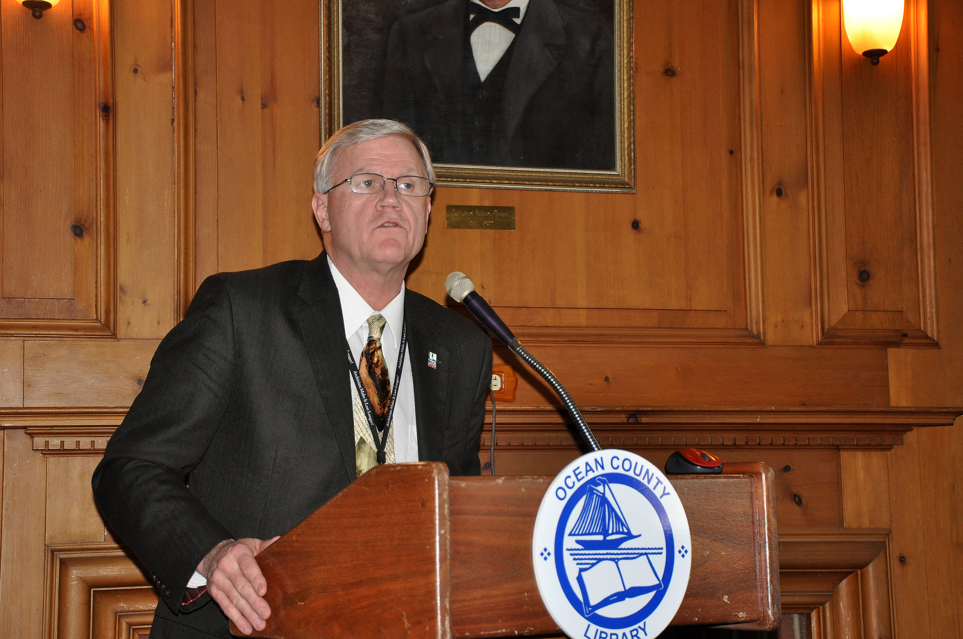 Karl Niederer at podium