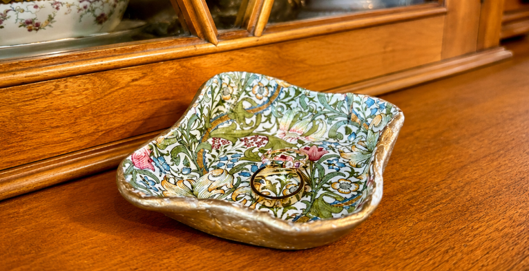 Craft & Create: DIY Floral Trinket Dishes