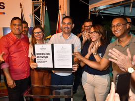 Gustavo Carmo autoriza retomada das obras da creche do Residencial Urupiara