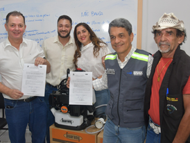 Governo do Estado entrega bombas costais à Prefeitura de Alagoinhas para reforçar combate às arboviroses