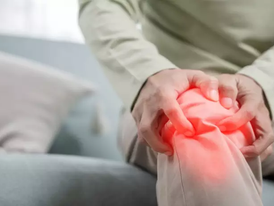 Dor no joelho durante menopausa: entenda prevenção e tratamentos