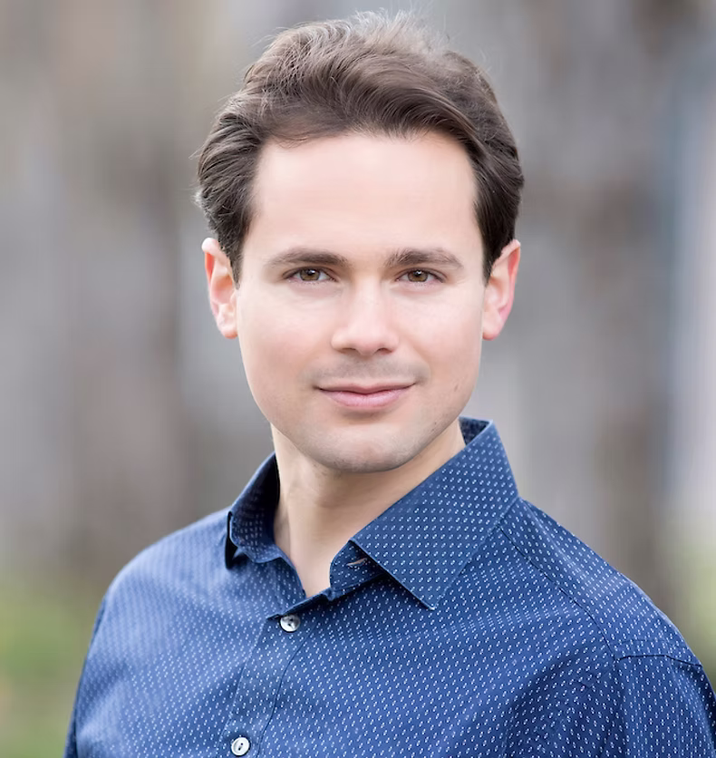 Writer: Benjamin Maurice