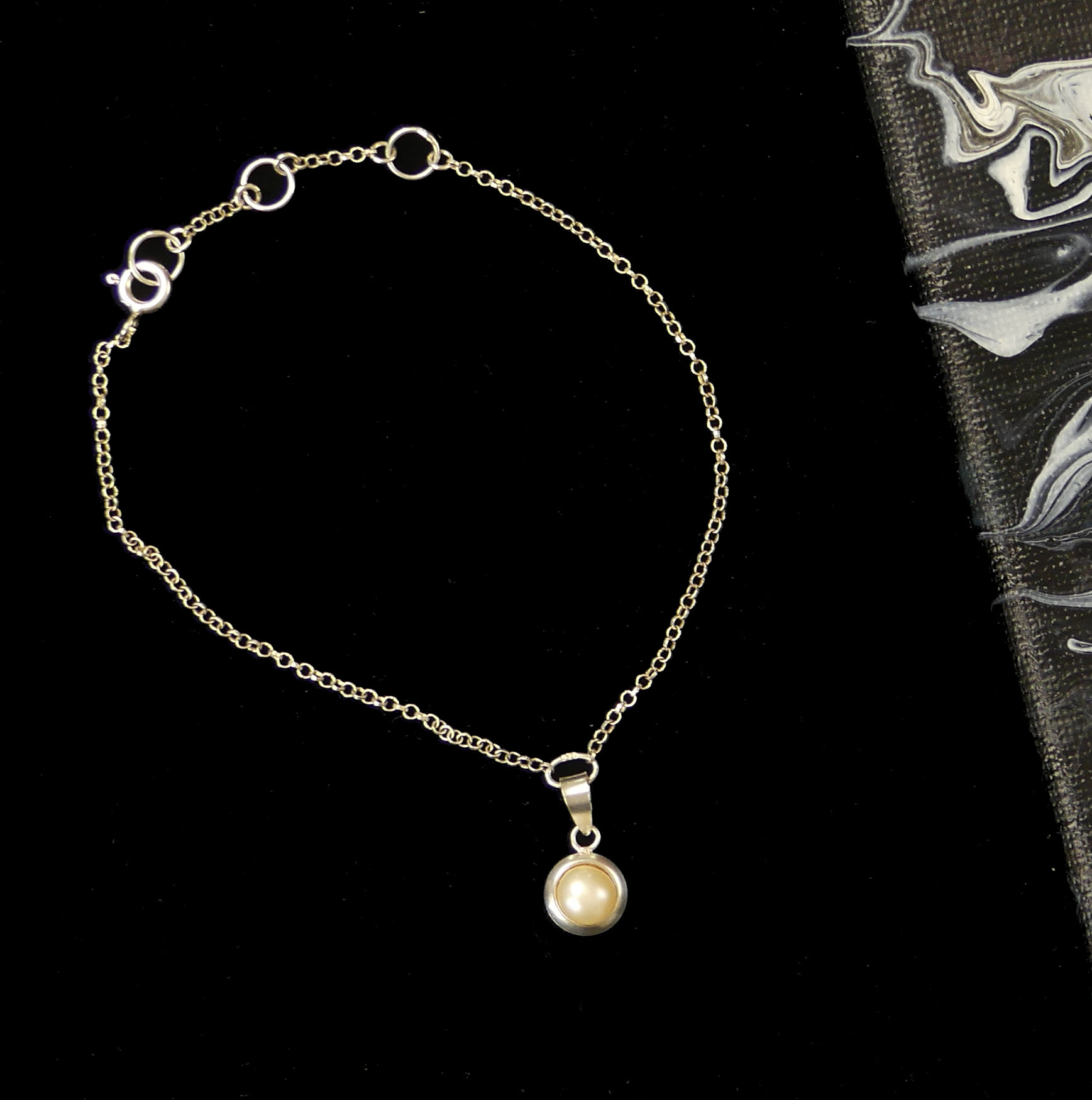 'Pearly Whites' sterling silver bracelet/bangle